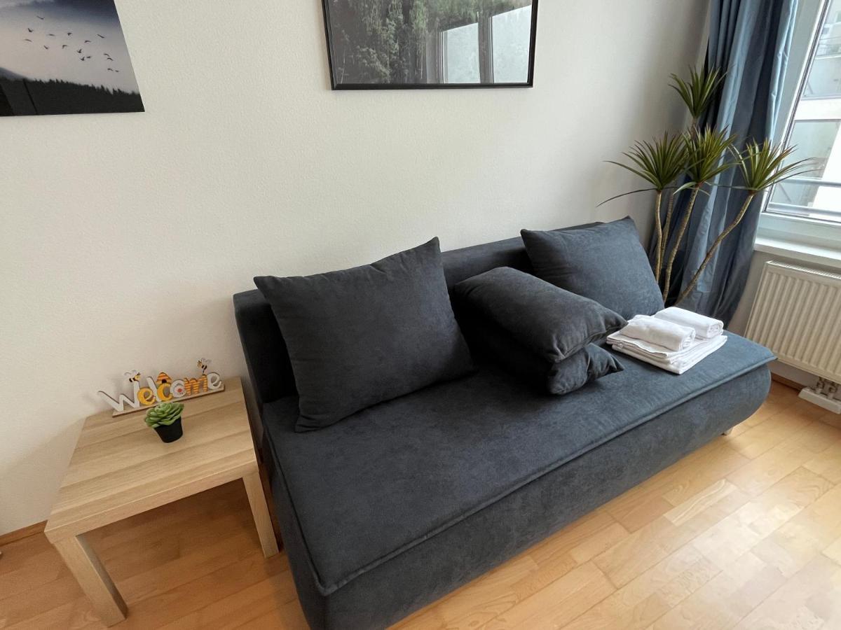 Cool Schonbrunn Apt 2Br Apartman Bécs Kültér fotó