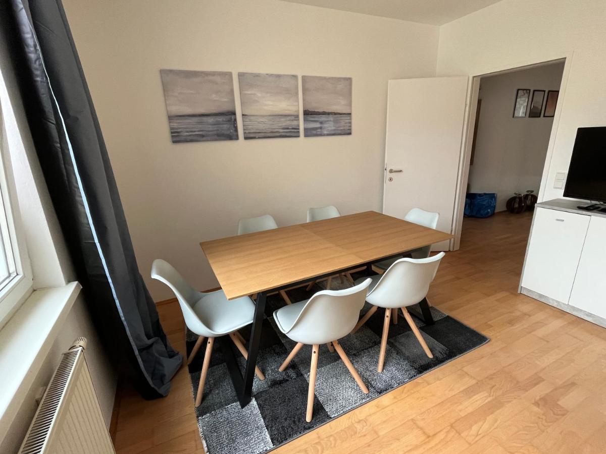 Cool Schonbrunn Apt 2Br Apartman Bécs Kültér fotó